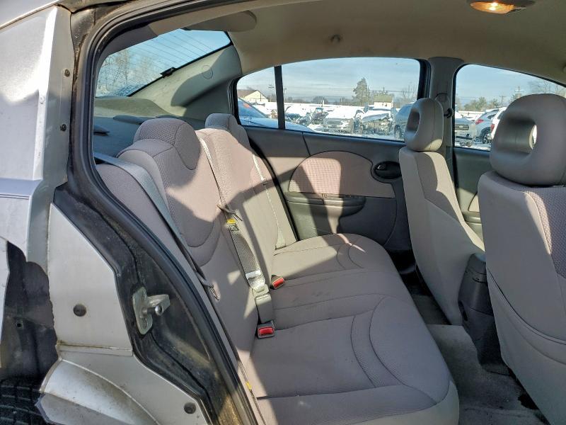 2004 Saturn Ion Level 2