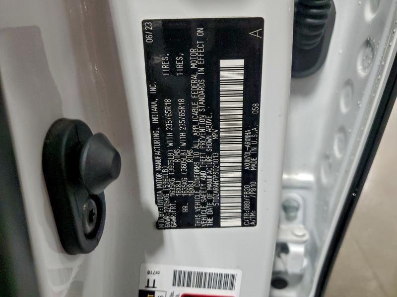 2023 Toyota Highlander Hybrid le