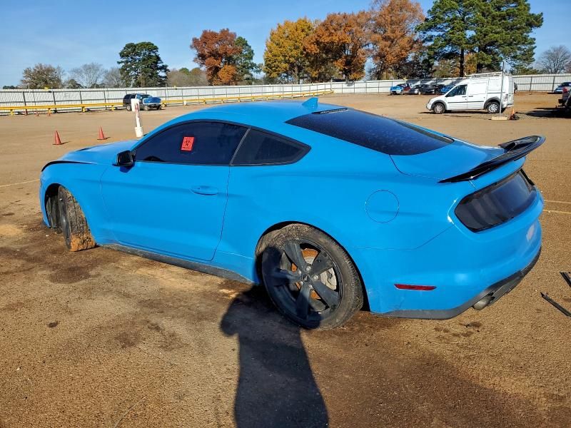 2022 Ford Mustang
