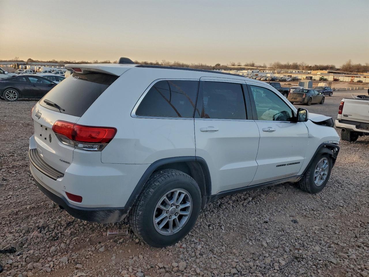 2019 Jeep Grand Cherokee Laredo