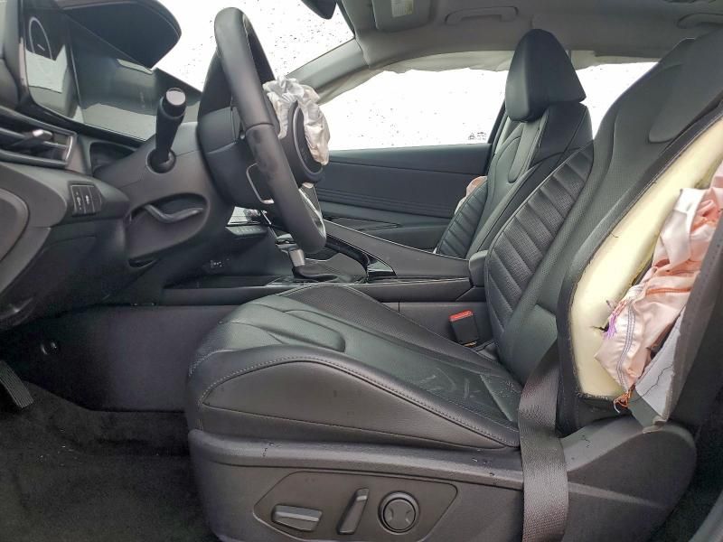 2025 Hyundai Elantra Limited