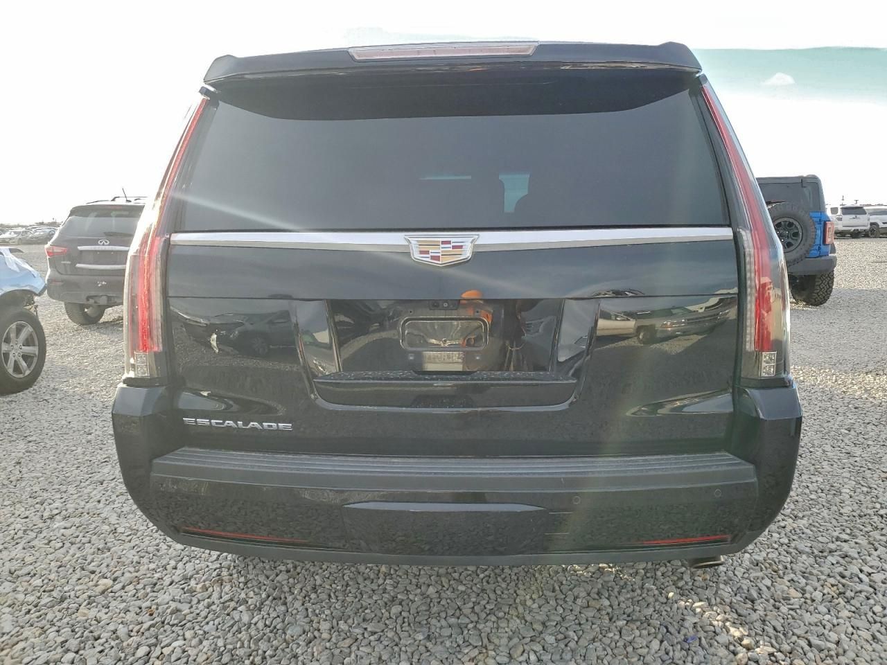 2017 Cadillac Escalade Platinum