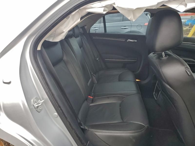 2022 Chrysler 300 Touring l