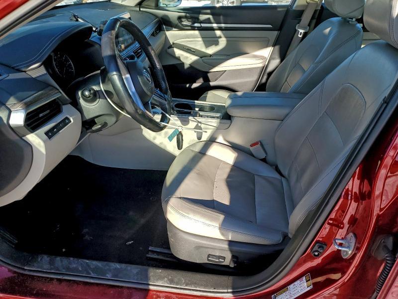 2019 Niss Altima sl