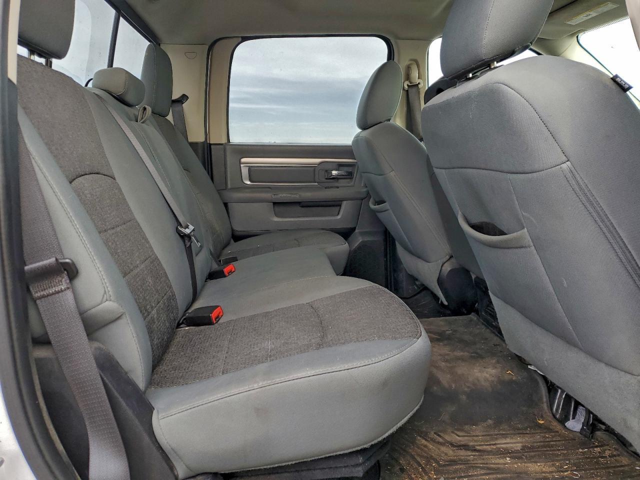 2015 Dodge RAM 1500 SLT