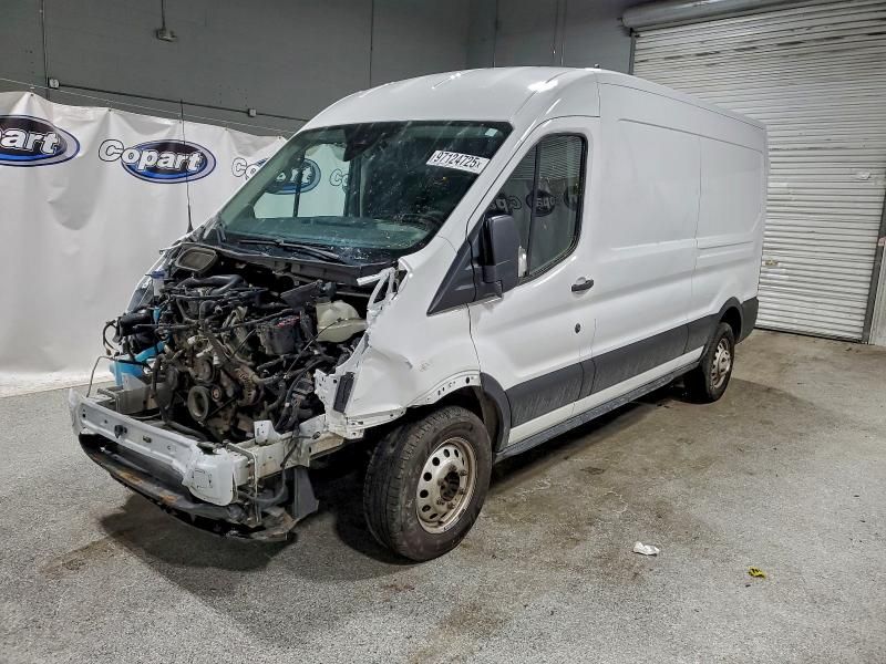 2022 Ford Transit 250 Delivery van