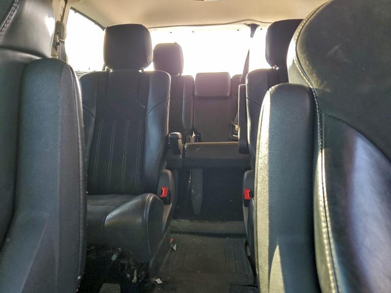 2014 Chrysler Town & Country Touring L