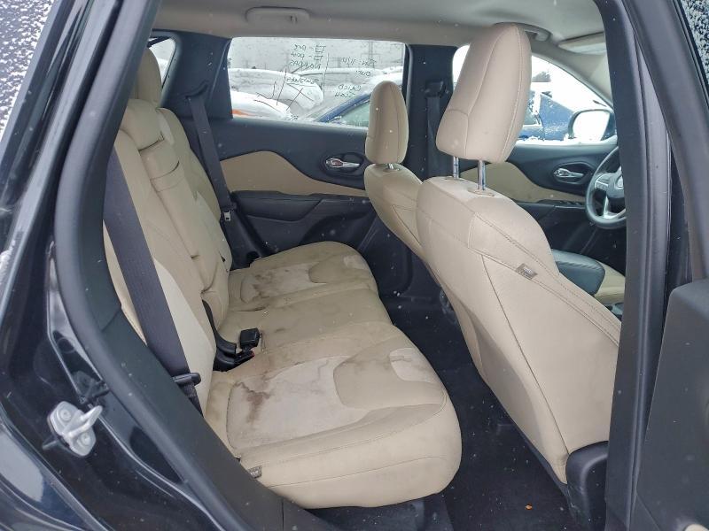 2016 Jeep Cherokee Sport