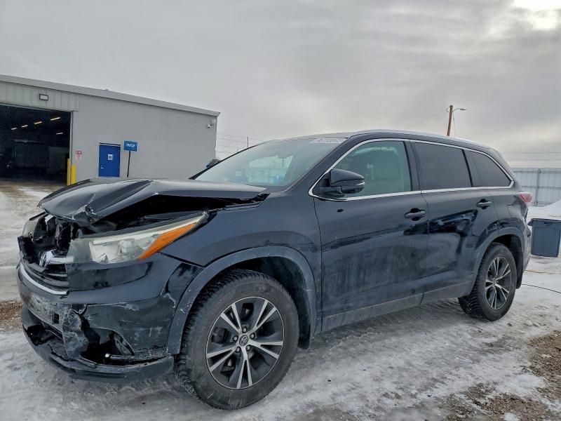 2016 Toyota Highlander xle