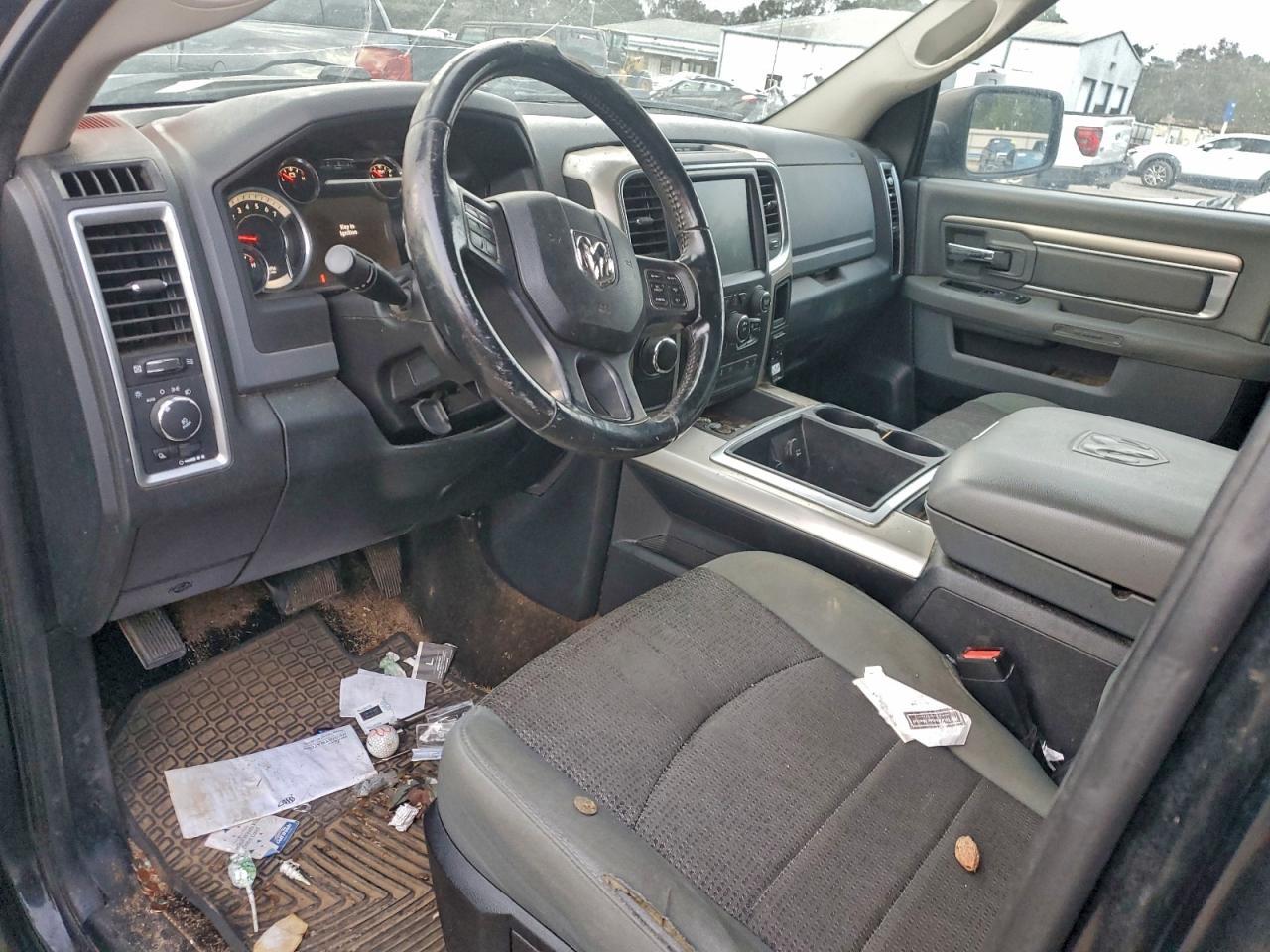 2015 Dodge Ram 1500 slt