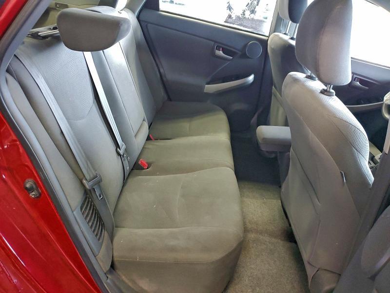 2011 Toyota Prius iii