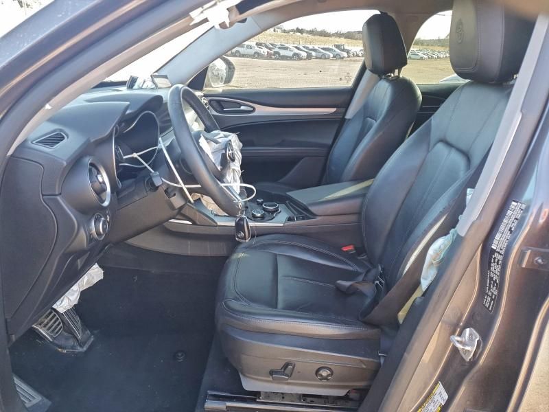 2018 Alfa Romeo Stelvio Sport