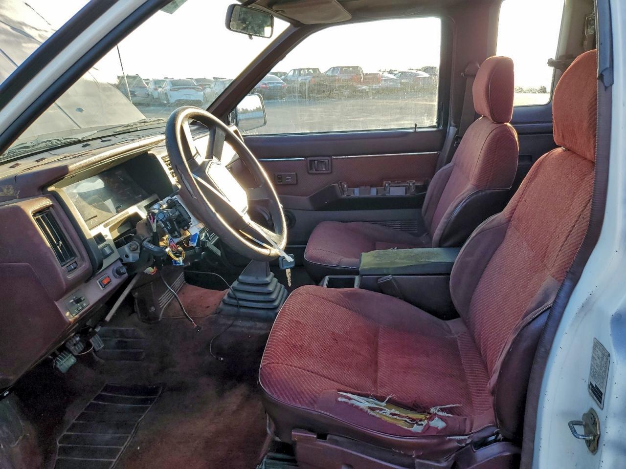 1987 Niss D21