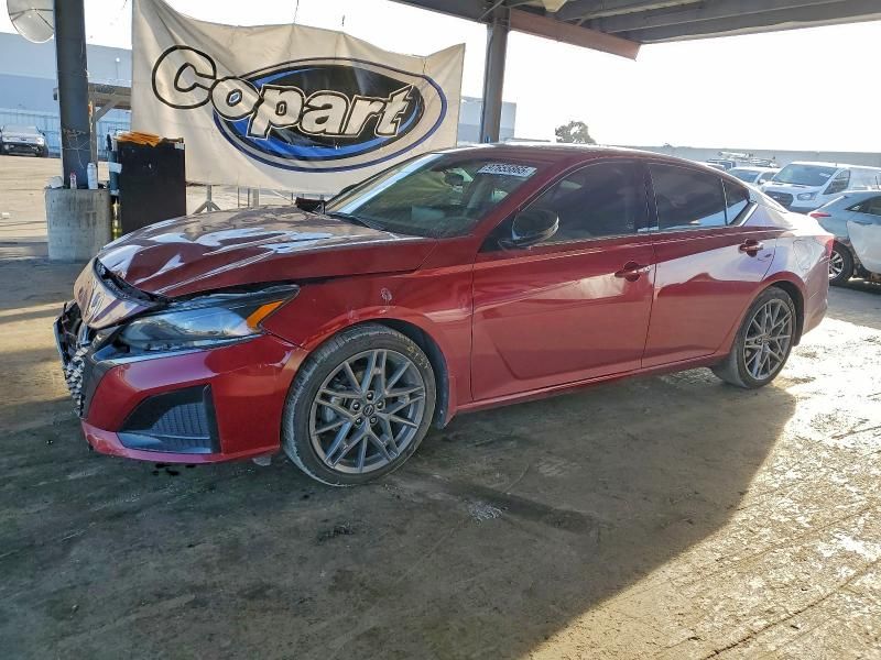 2024 Nissan Altima sr