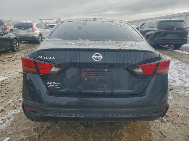 2019 Nissan Altima s