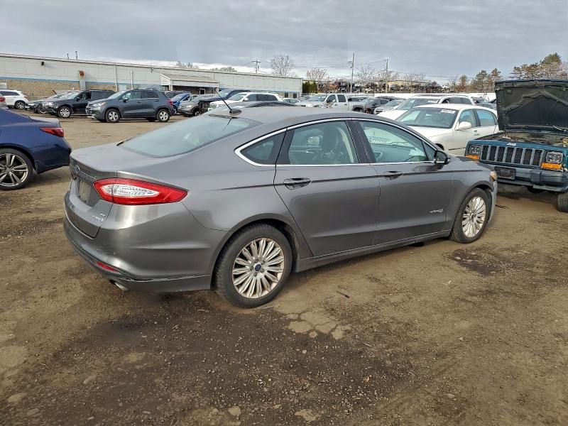 2014 Ford Fusion se Hybrid