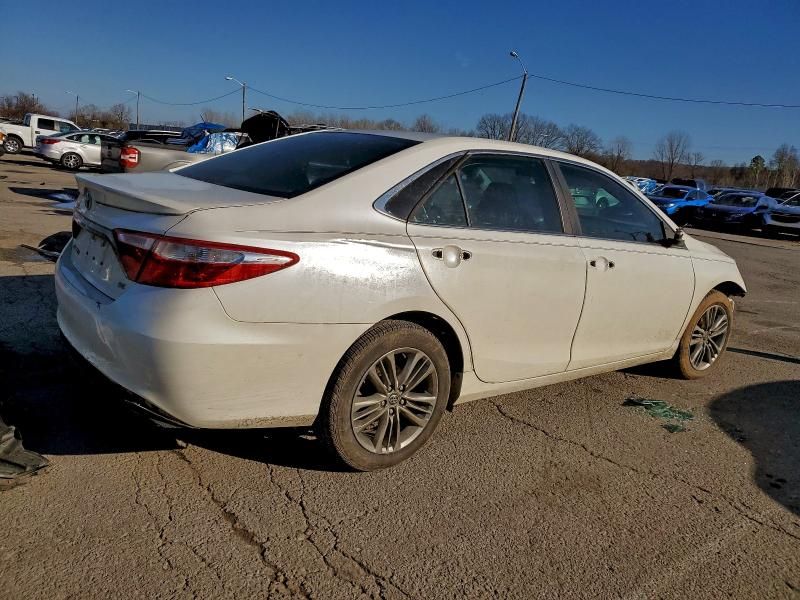 2016 Toyota Camry le