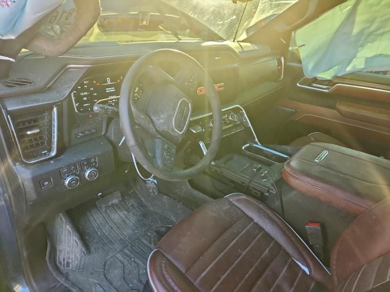 2025 GMC Sierra K2500 Denali Ultimate