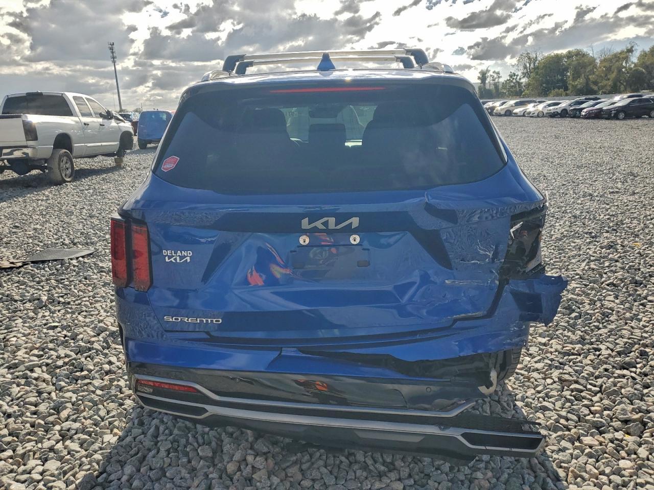 2023 KIA Sorento s