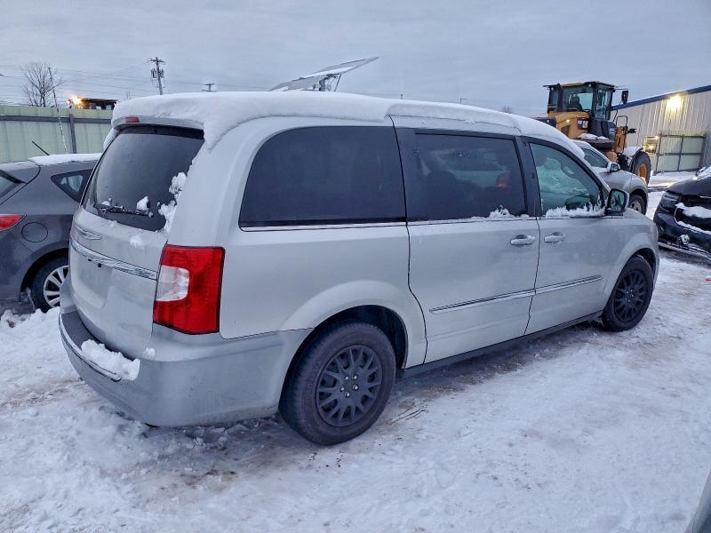 2012 Chrysler Town & Country Touring