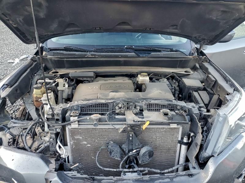 2018 Nissan Pathfinder s