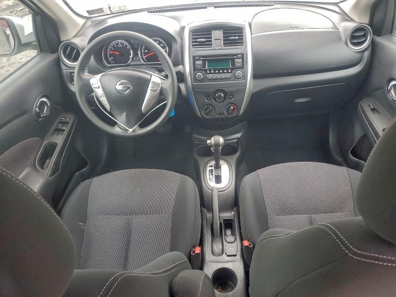 2015 Niss Versa 1.6 sv