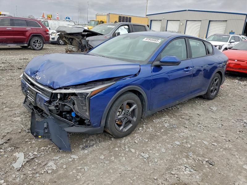 2025 KIA K4 lx