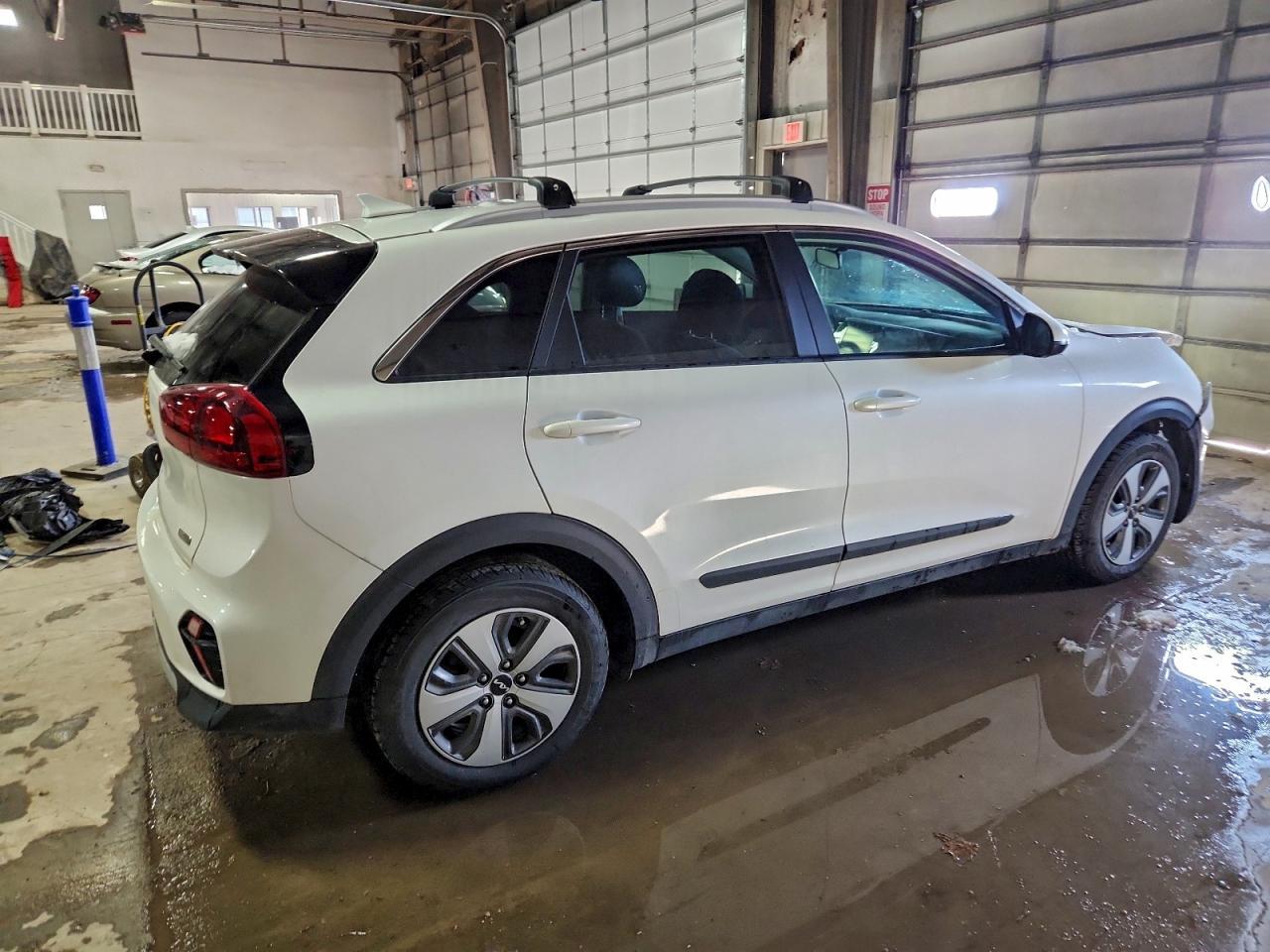 2022 KIA Niro lx