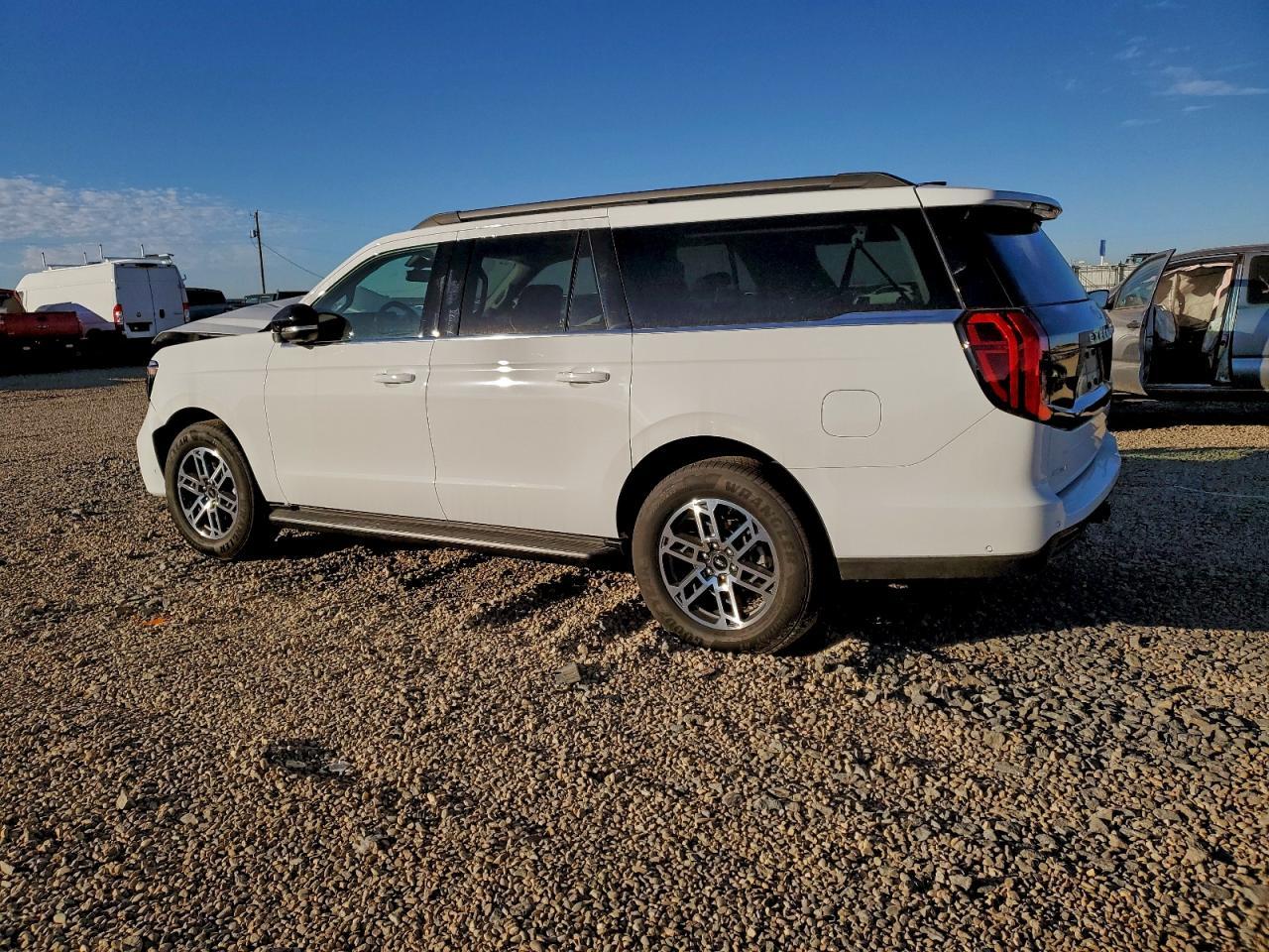 2025 Ford Expedition max Active