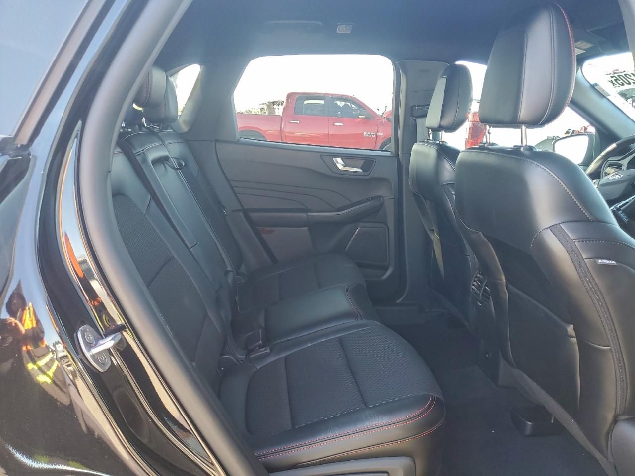 2024 Ford Escape st Line