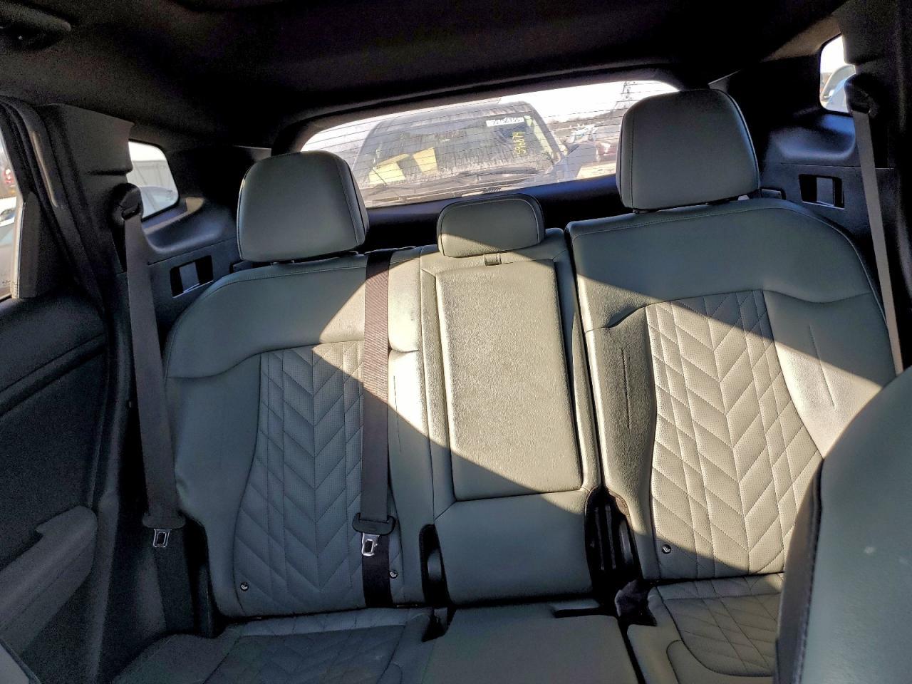 2023 KIA Sportage x Line