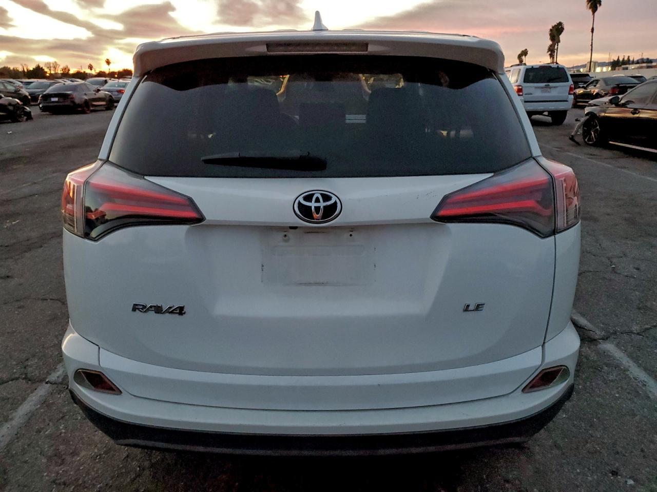 2017 Toyota Rav4 le