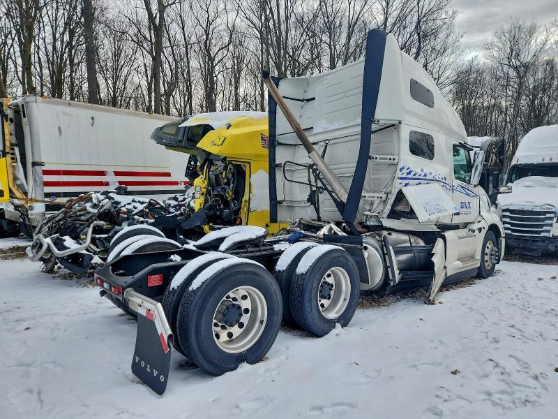 2025 Volv O VNL Semi Truck