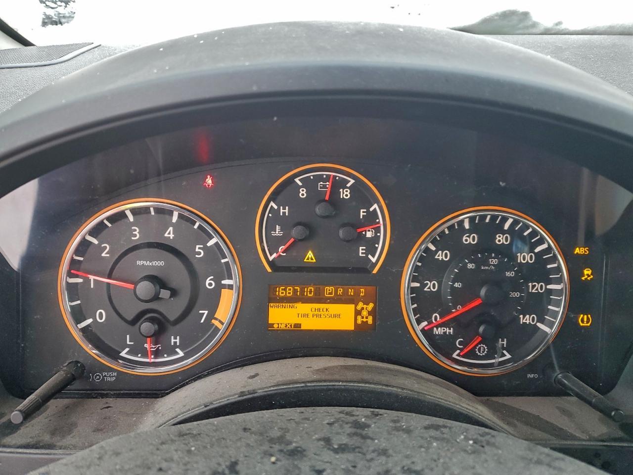 2012 Niss Titan S