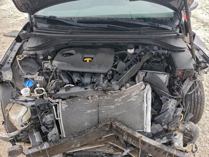 2019 Hyundai Elantra se