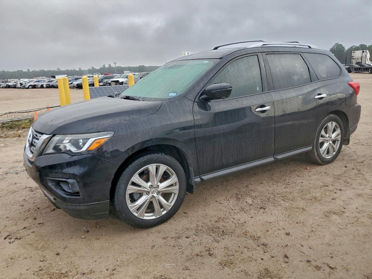 2019 Nissan Pathfinder s