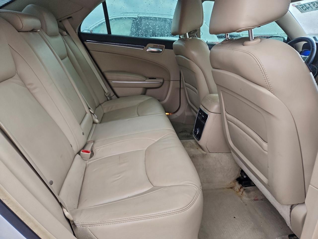 2012 Chrysler 300 Limited