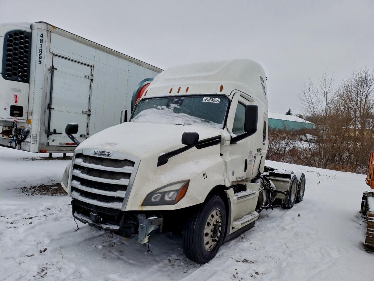 2020 Freightliner Cascadia 126