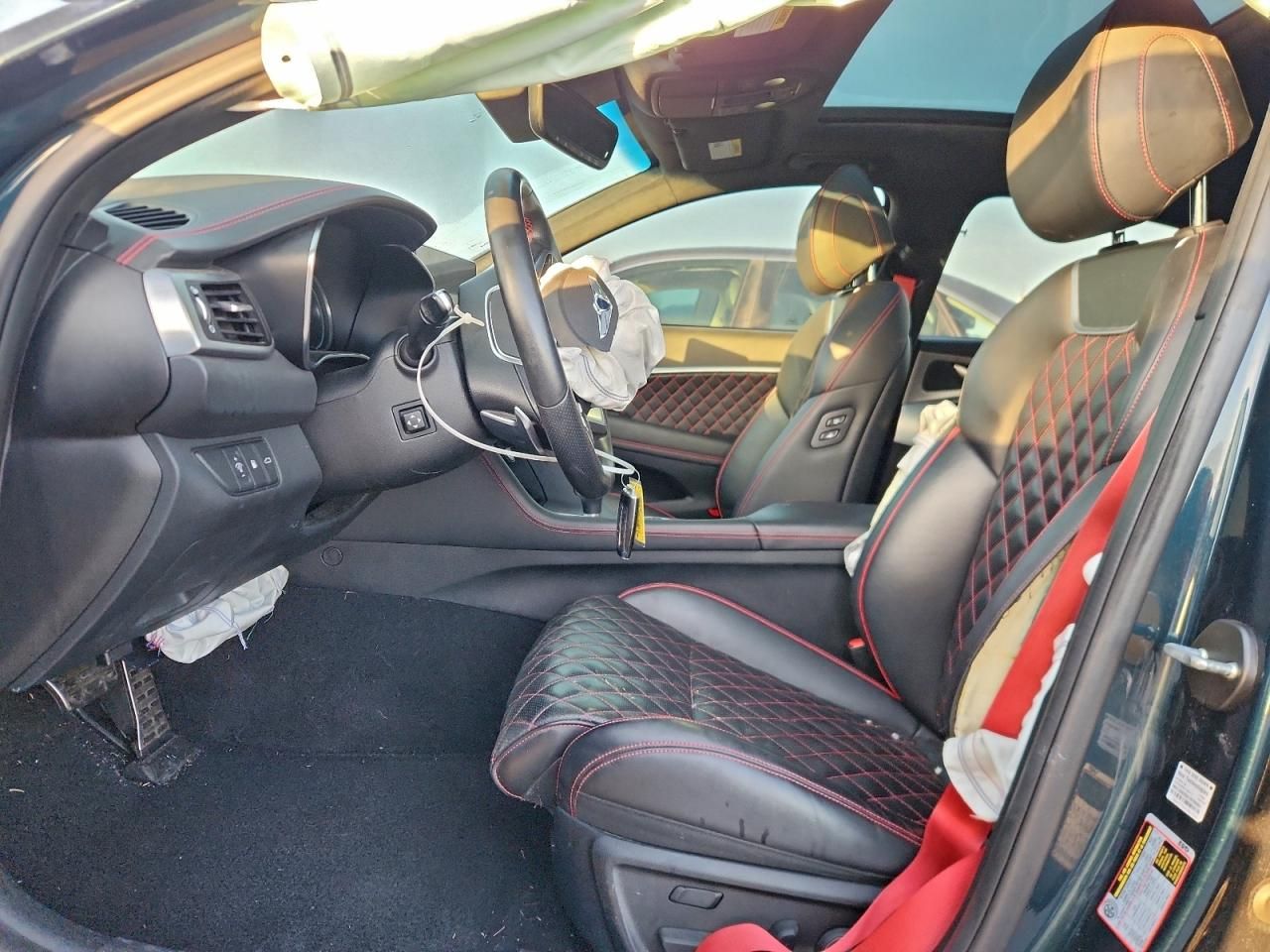 2022 Genesis G70 Base