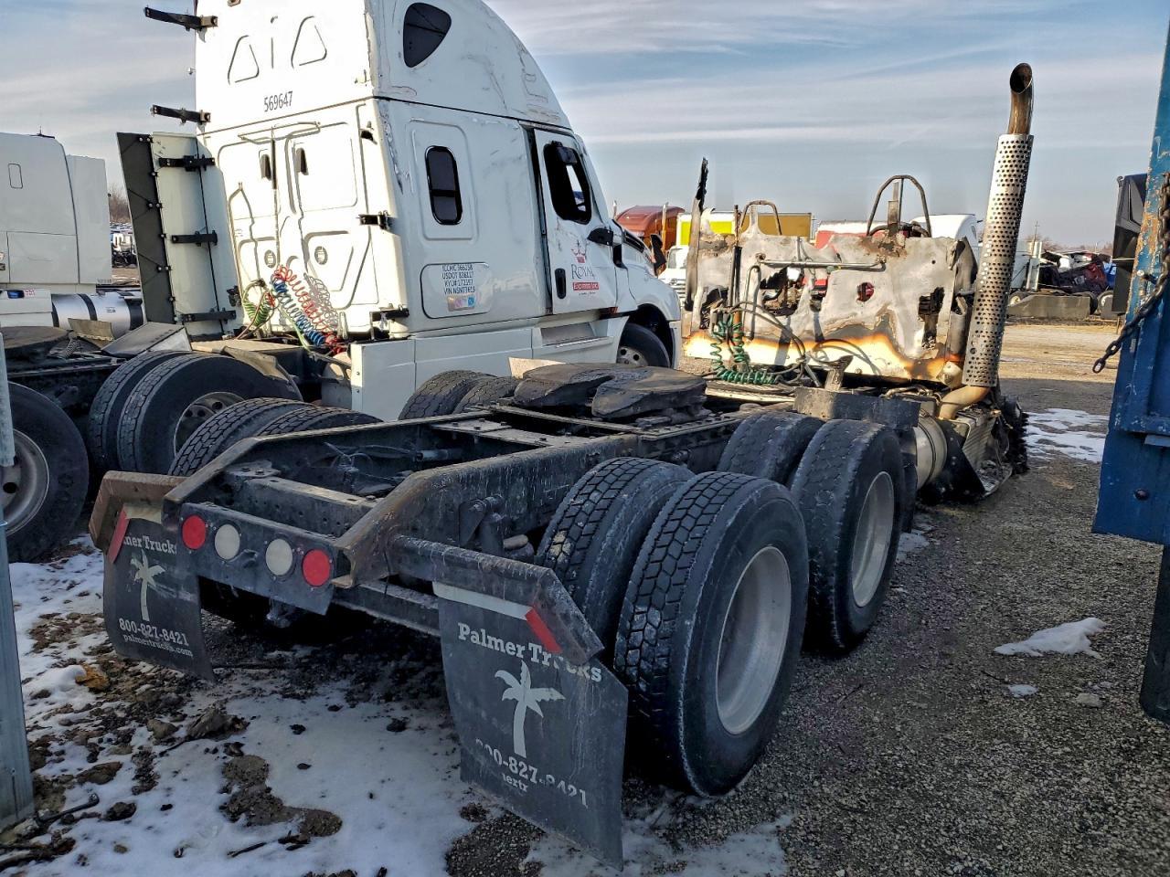 2017 Kenworth T680 Semi Truck