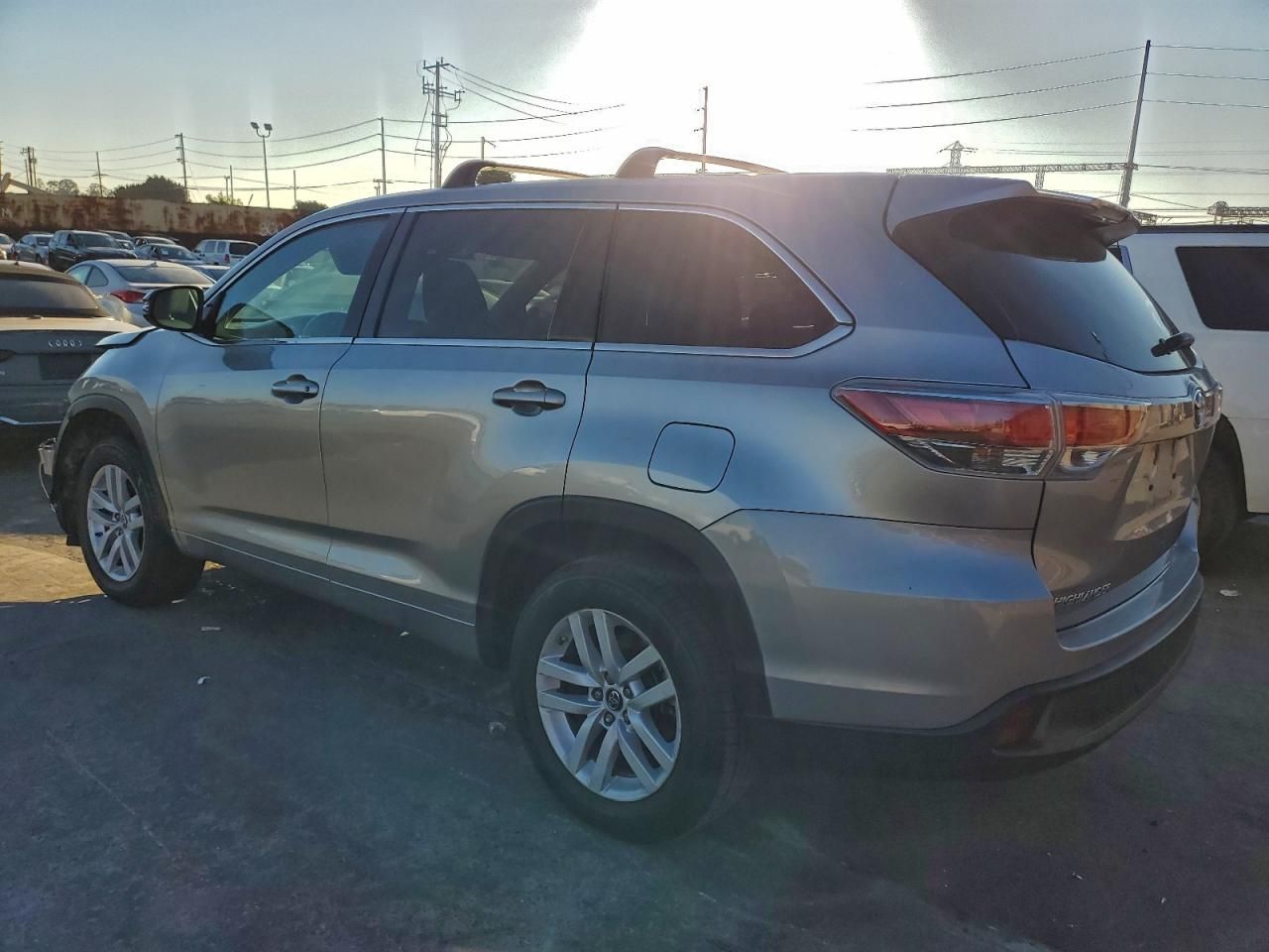 2016 Toyota Highlander le