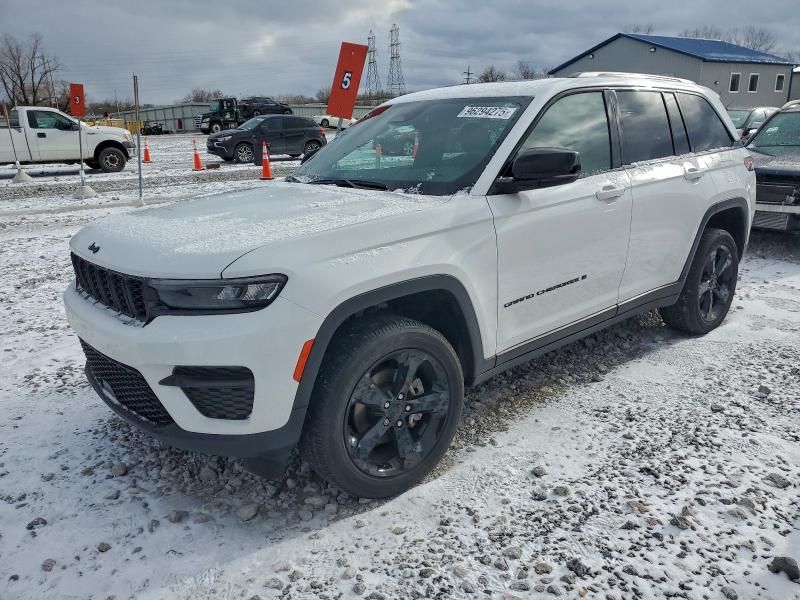2024 Jeep Grand Cherokee Laredo
