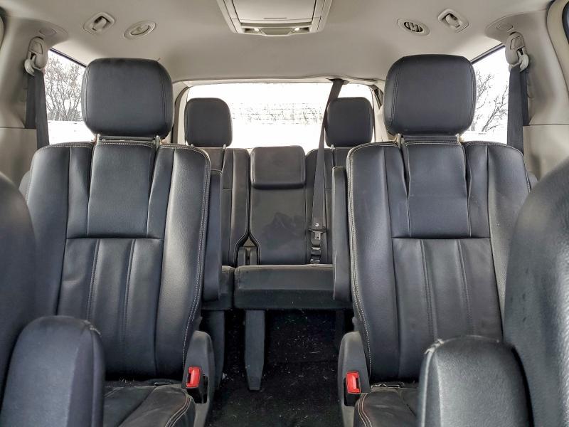 2015 Chrysler Town & Country Touring