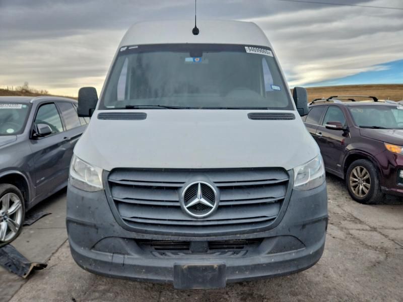 2021 Mercedes-Benz Sprinter 2500