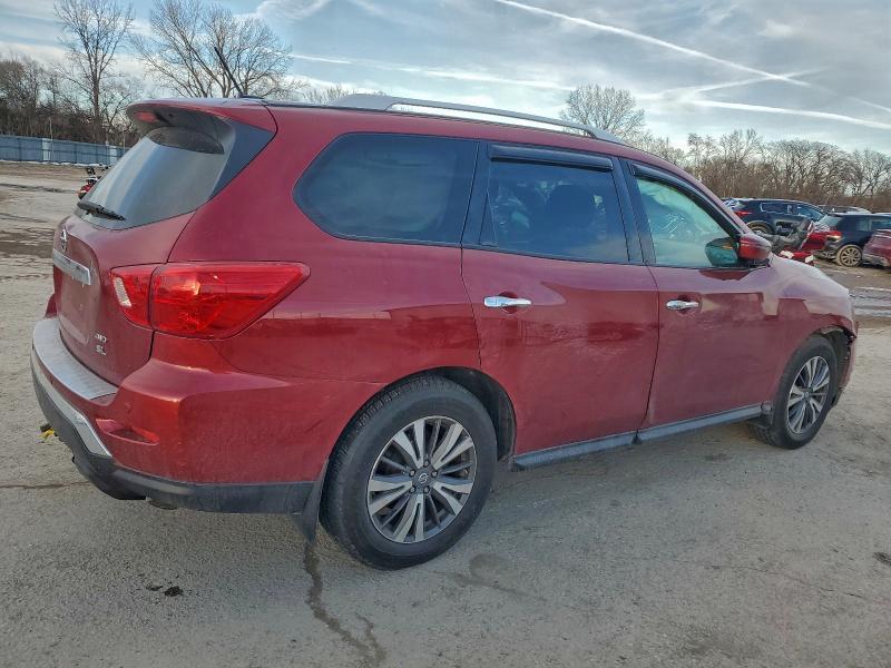 2017 Nissan Pathfinder s
