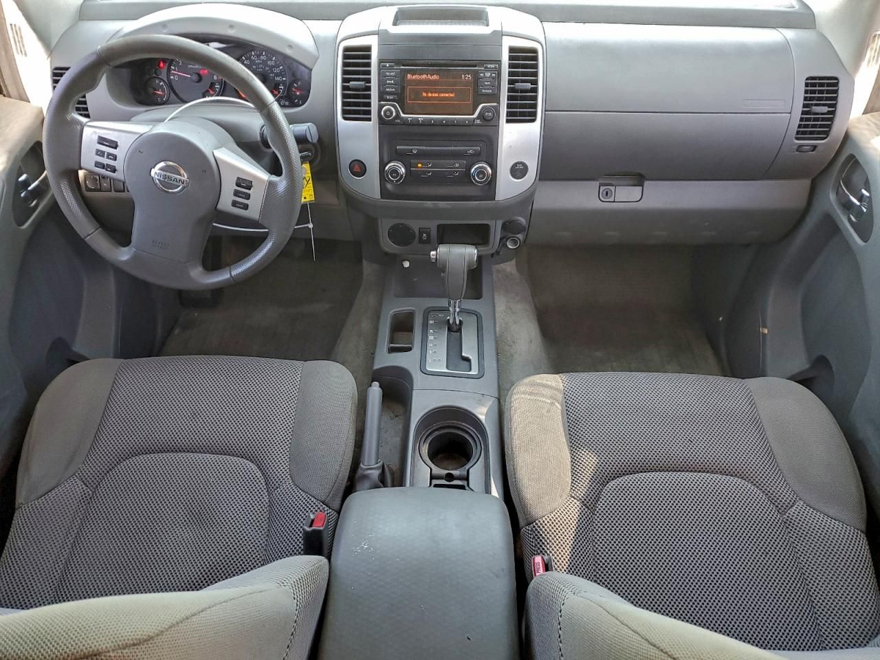 2016 Nissan Frontier s