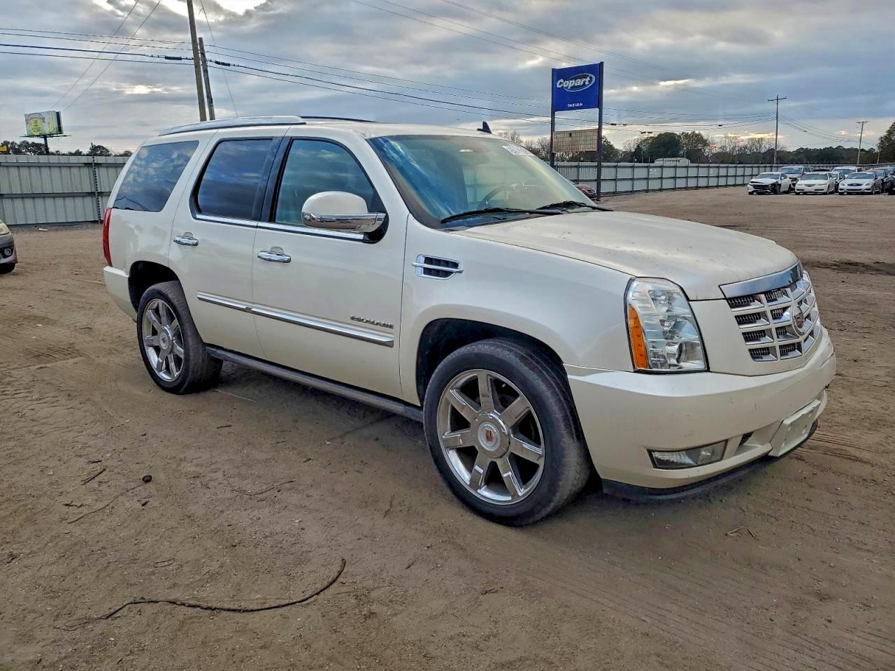 2013 Cadillac Escalade Luxury