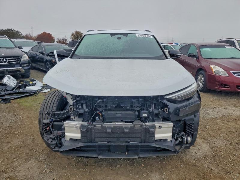 2025 Audi SQ6 E-tron Premium Plus