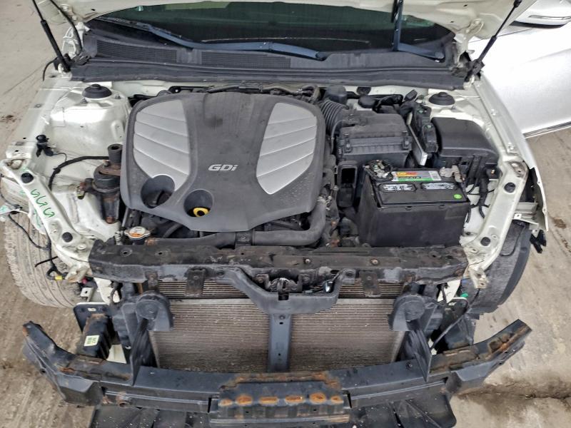 2015 KIA Cadenza Premium