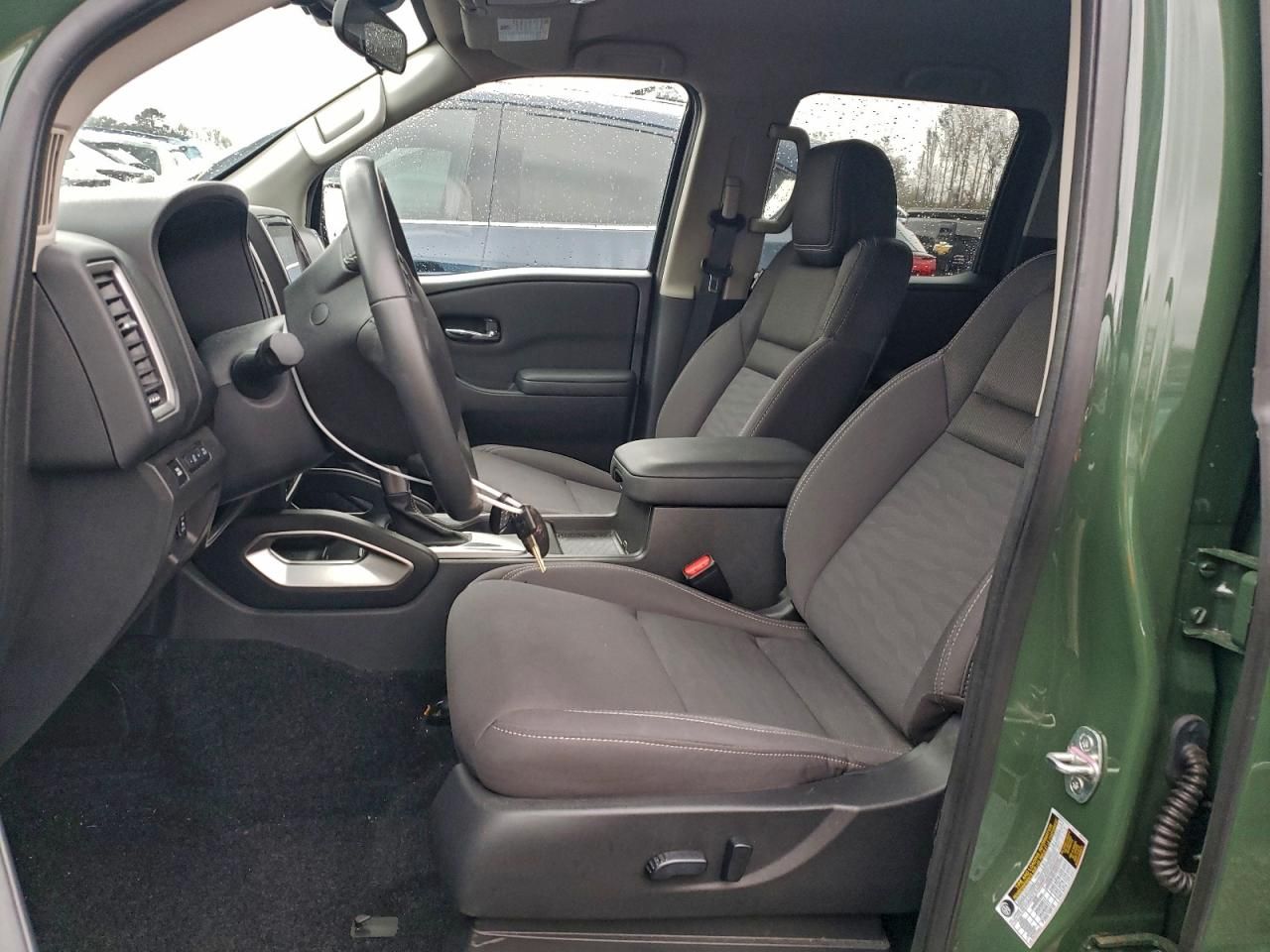 2024 Nissan Frontier s